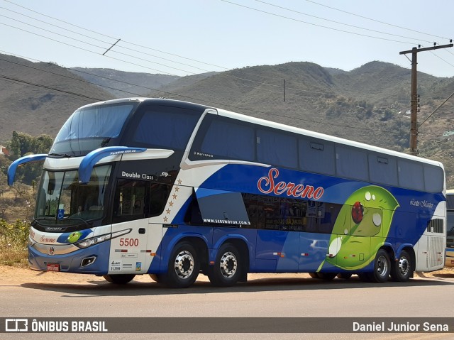 Sereno Tur 5500 na cidade de Ouro Preto, Minas Gerais, Brasil, por Daniel Junior Sena. Número da foto: #7078500.