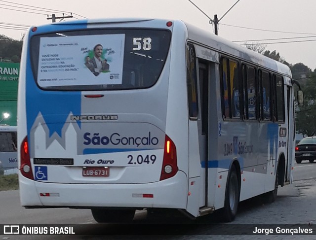 Viação Rio Ouro 2.049 na cidade de São Gonçalo, Rio de Janeiro, Brasil, por Jorge Gonçalves. ID da foto: 7080497.