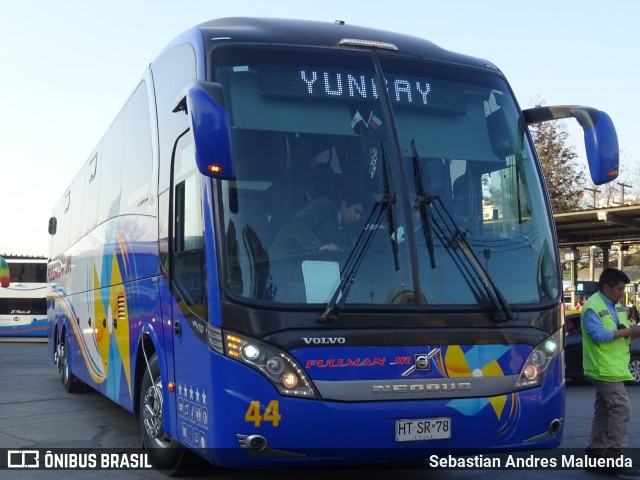 Pullman JR 44 na cidade de Estación Central, Santiago, Metropolitana de Santiago, Chile, por Sebastian Andres Maluenda. Número da foto: #7082586.