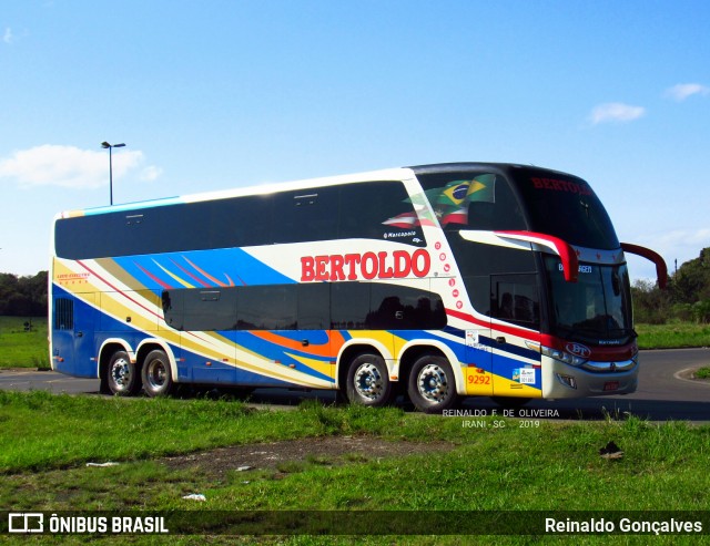 Bertoldo Turismo e Excursões 9292 na cidade de Irani, Santa Catarina, Brasil, por Reinaldo Gonçalves. ID da foto: 7082669.