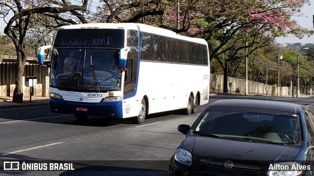 Lokatur 2300 na cidade de Belo Horizonte, Minas Gerais, Brasil, por Ailton Alves. ID da foto: 7084813.