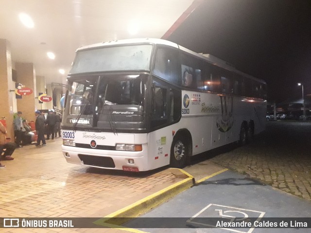 WJ Brasil Turismo 92003 na cidade de Registro, São Paulo, Brasil, por Alexandre Caldes de Lima. ID da foto: 7086144.