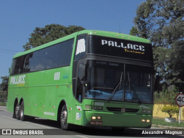 Pallace Turismo 1100 na cidade de Pouso Alto, Minas Gerais, Brasil, por Alexandre  Magnus. Número da foto: #7086323.