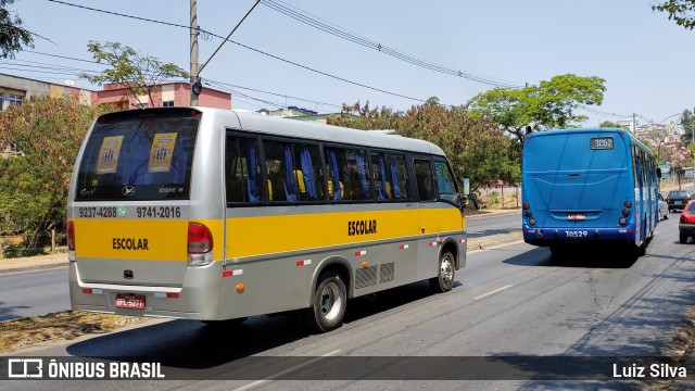 Escolares 5271 na cidade de Belo Horizonte, Minas Gerais, Brasil, por Luiz Silva. ID da foto: 7092660.