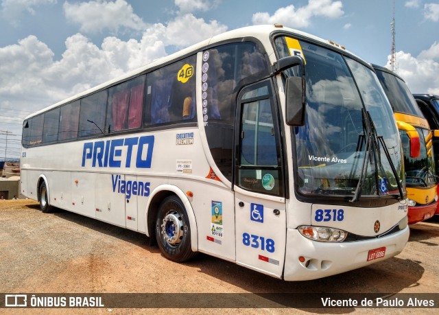 Prieto Viagens 8318 na cidade de Trindade, Goiás, Brasil, por Vicente de Paulo Alves. Número da foto: #7099422.
