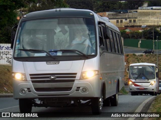 Ônibus Particulares  na cidade de Belo Horizonte, Minas Gerais, Brasil, por Adão Raimundo Marcelino. ID da foto: 7099237.