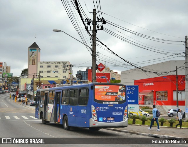 Viação Pirajuçara 11.752 na cidade de Taboão da Serra, São Paulo, Brasil, por Eduardo Ribeiro. ID da foto: 7099054.