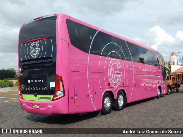 Viação Garcia 7229 na cidade de Londrina, Paraná, Brasil, por André Luiz Gomes de Souza. Número da foto: #7101812.