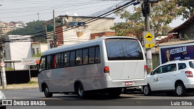 Ônibus Particulares 03 na cidade de Belo Horizonte, Minas Gerais, Brasil, por Luiz Silva. Número da foto: #7102056.