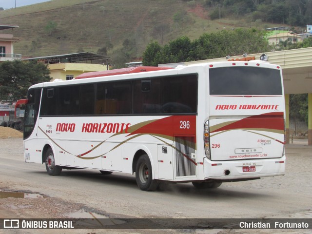 Viação Novo Horizonte 296 na cidade de Fervedouro, Minas Gerais, Brasil, por Christian  Fortunato. Número da foto: #7102240.