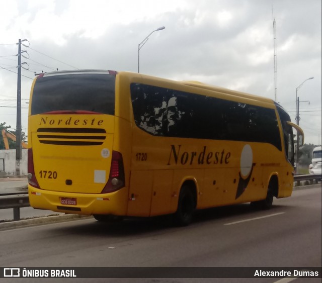 Viação Nordeste 1720 na cidade de Bayeux, Paraíba, Brasil, por Alexandre Dumas. ID da foto: 7028528.