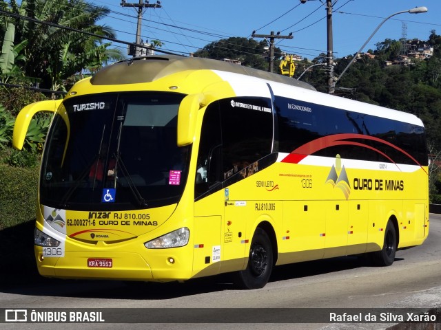 Ouro de Minas Transportes e Turismo 1306 na cidade de Petrópolis, Rio de Janeiro, Brasil, por Rafael da Silva Xarão. ID da foto: 7029143.