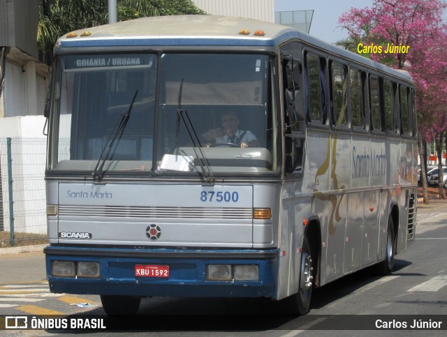 Expresso Santa Marta 87500 na cidade de Goiânia, Goiás, Brasil, por Carlos Júnior. Número da foto: #7028488.