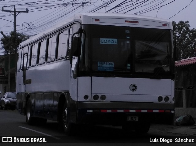 Transportes Quirós SJB 8070 na cidade de San Josecito, San Rafael, Heredia, Costa Rica, por Luis Diego Sánchez. Número da foto: #7029273.
