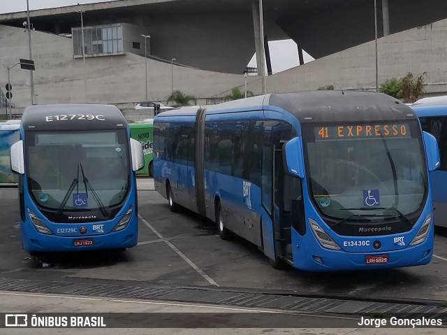 Transportes Barra E13430C na cidade de Rio de Janeiro, Rio de Janeiro, Brasil, por Jorge Gonçalves. ID da foto: 7103027.