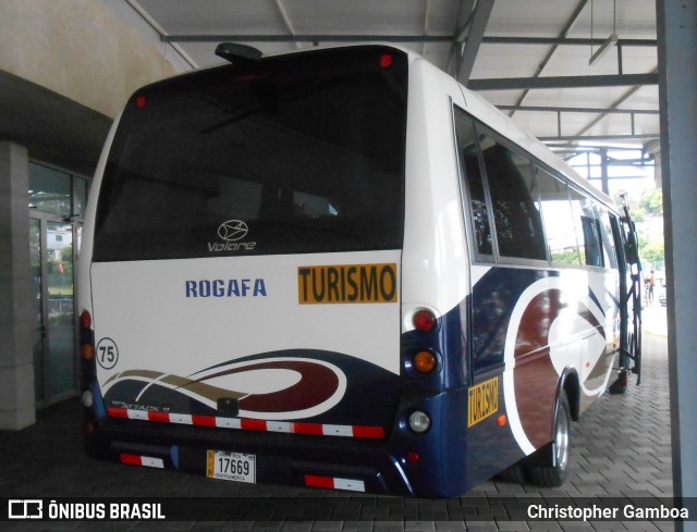 Rogafa 75 na cidade de San Antonio, Belén, Heredia, Costa Rica, por Christopher Gamboa. Número da foto: #7103740.