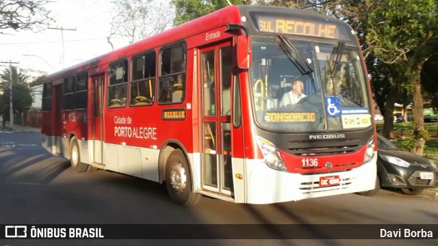 Trevo Transportes Coletivos 1136 na cidade de Porto Alegre, Rio Grande do Sul, Brasil, por Davi Borba. Número da foto: #7105087.