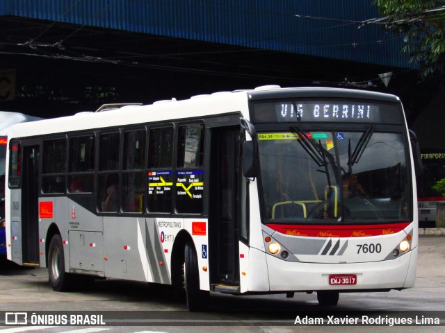 Metra - Sistema Metropolitano de Transporte 7600 na cidade de Diadema, São Paulo, Brasil, por Adam Xavier Rodrigues Lima. ID da foto: 7105052.