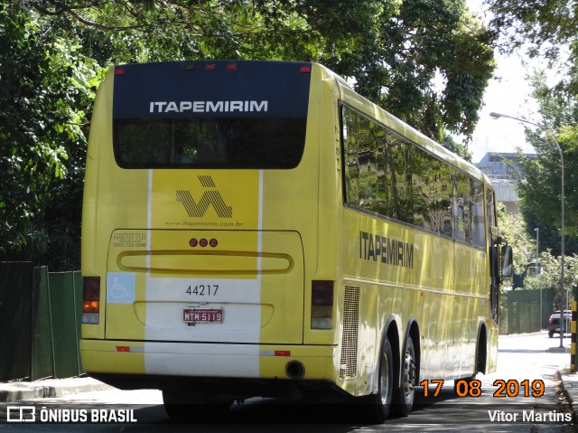 Viação Itapemirim 44217 na cidade de São Paulo, São Paulo, Brasil, por Vitor Martins. ID da foto: 7105211.