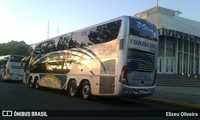 Turiscoll - Turismo Collet Ltda. 32000 na cidade de Canoas, Rio Grande do Sul, Brasil, por Elizeu Oliveira. Número da foto: #7029767.