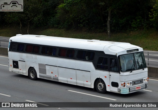 Ônibus Particulares 9102 na cidade de Arujá, São Paulo, Brasil, por Rudnei Aparecido da Silva. Número da foto: #7031594.