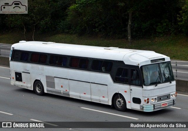 Ônibus Particulares 9102 na cidade de Arujá, São Paulo, Brasil, por Rudnei Aparecido da Silva. ID da foto: 7031594.