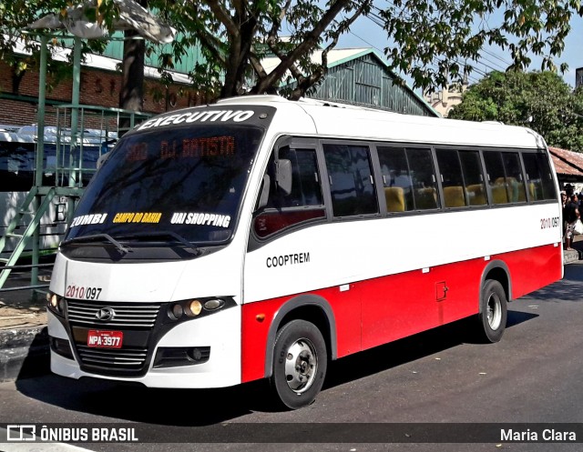 Cooperativas de Transporte Executivo 0310/097 na cidade de Manaus, Amazonas, Brasil, por Maria Clara. Número da foto: #7036086.
