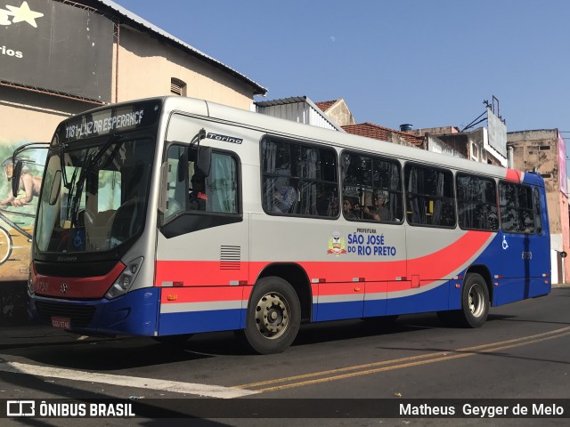 Expresso Itamarati 6750 na cidade de São José do Rio Preto, São Paulo, Brasil, por Matheus  Geyger de Melo. Número da foto: #7035370.