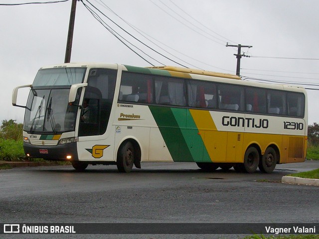 Empresa Gontijo de Transportes 12310 na cidade de Foz do Iguaçu, Paraná, Brasil, por Vagner Valani. ID da foto: 7035515.