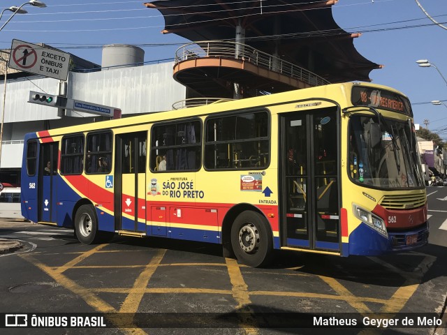 Circular Santa Luzia > Protetora Transportes 562 na cidade de São José do Rio Preto, São Paulo, Brasil, por Matheus  Geyger de Melo. Número da foto: #7035246.