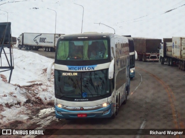Michelon Turismo 2250 na cidade de Los Andes, Valparaíso, Chile, por Richard Wagner. Número da foto: #7039536.
