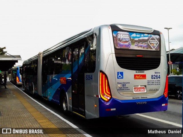 Metra - Sistema Metropolitano de Transporte 8264 na cidade de São Paulo, São Paulo, Brasil, por Matheus  Daniel. ID da foto: 7039439.